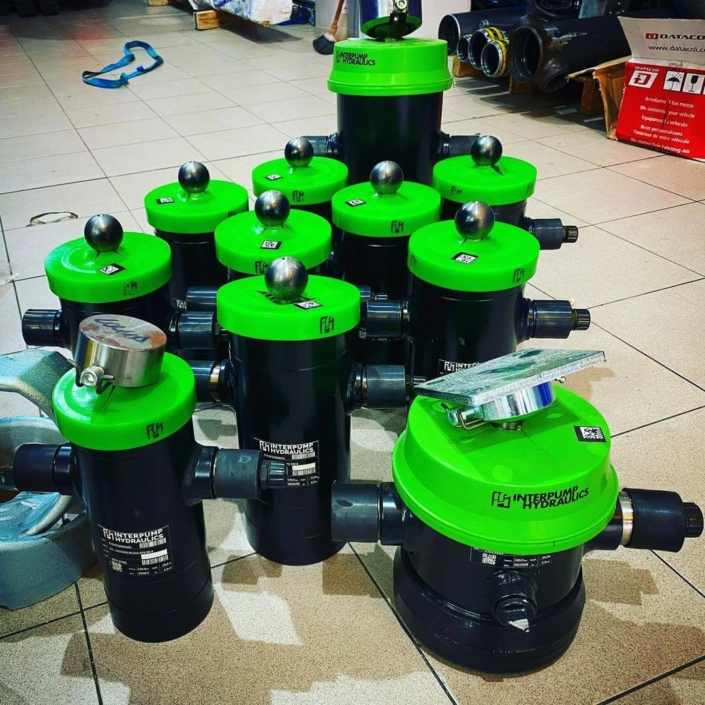 Oil Sarda - Ricambi per oleodinamica e pneumatica in Sardegna adatti per ogni applicazione in campo industriale e agricolo - Piccola scorta di cilindri telescopici
